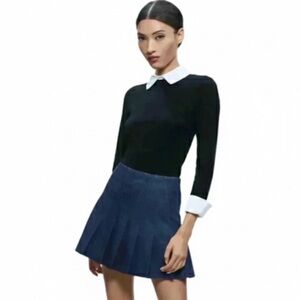 Alice + Olivia "Carter" Pleated Denim Jean Skirt Size 30 EUC!